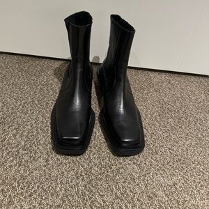 Alohas Ankle Boots Size 38 Never Worn. New Without Tags